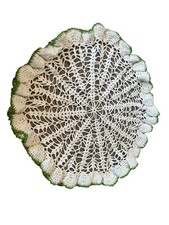 VINTAGE GREEN WHITE CROCHET TABLE DRESSER DOILIE