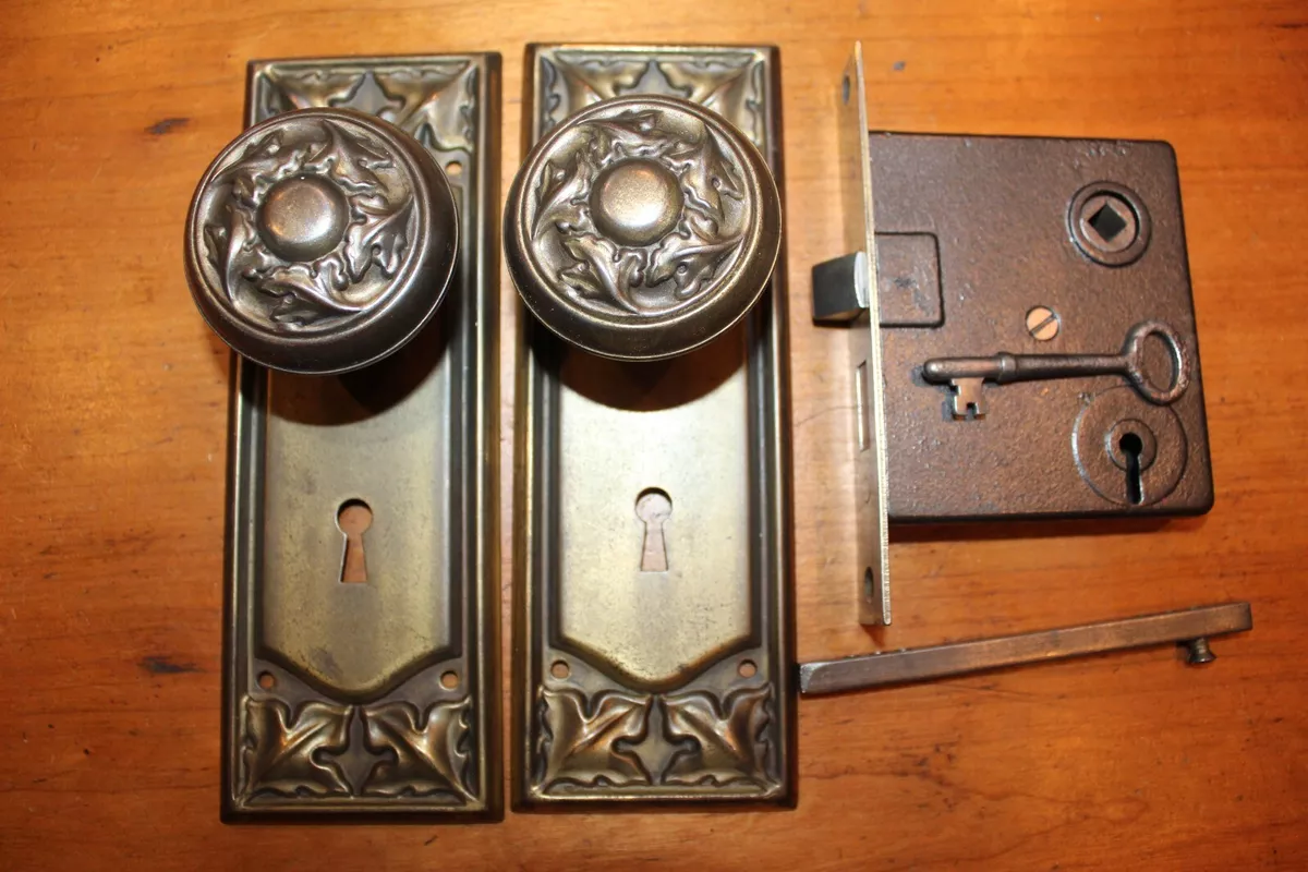 Catalogue of Architectural Ironmongery - Escutcheons for Doors