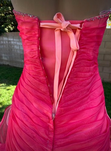 Abito Cenerentola rosa caldo ingioiellato senza spalline arricciate damigelle d'intreccio taglia 6 - Foto 9 di 10