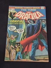 Tomb of Dracula #17 w/Blade! Marvel Comics Group February 1974 VF Bronz Age