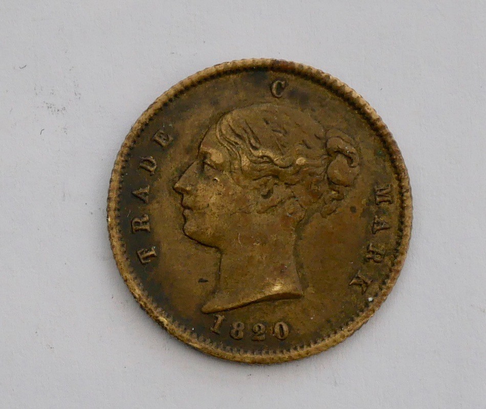 "L.P.T. CO, PREMIUM TEA, ESTABLISHED 1820" TOKEN. FEAT. QUEEN VICTORIA