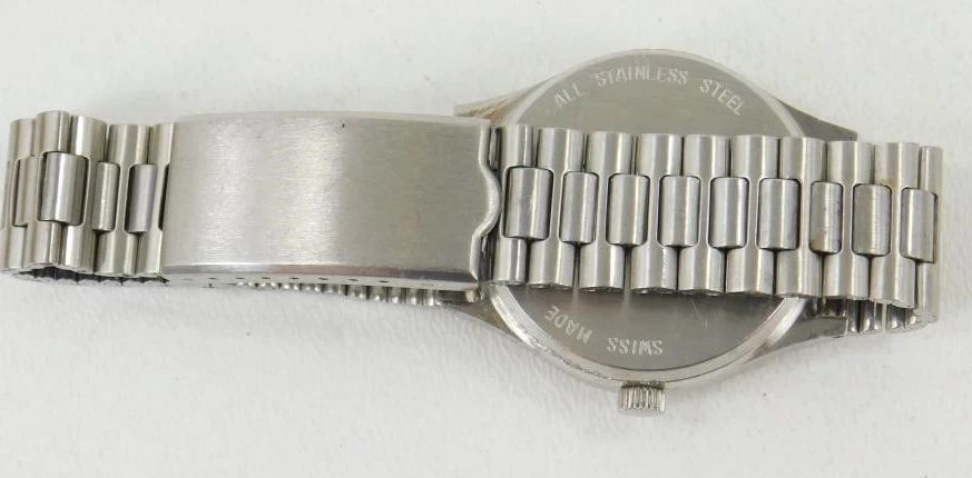 Ultra Limited Edition Vintage Waltham Swiss Quartz Watch Blue/Yellow Dial - Image 4 of 4