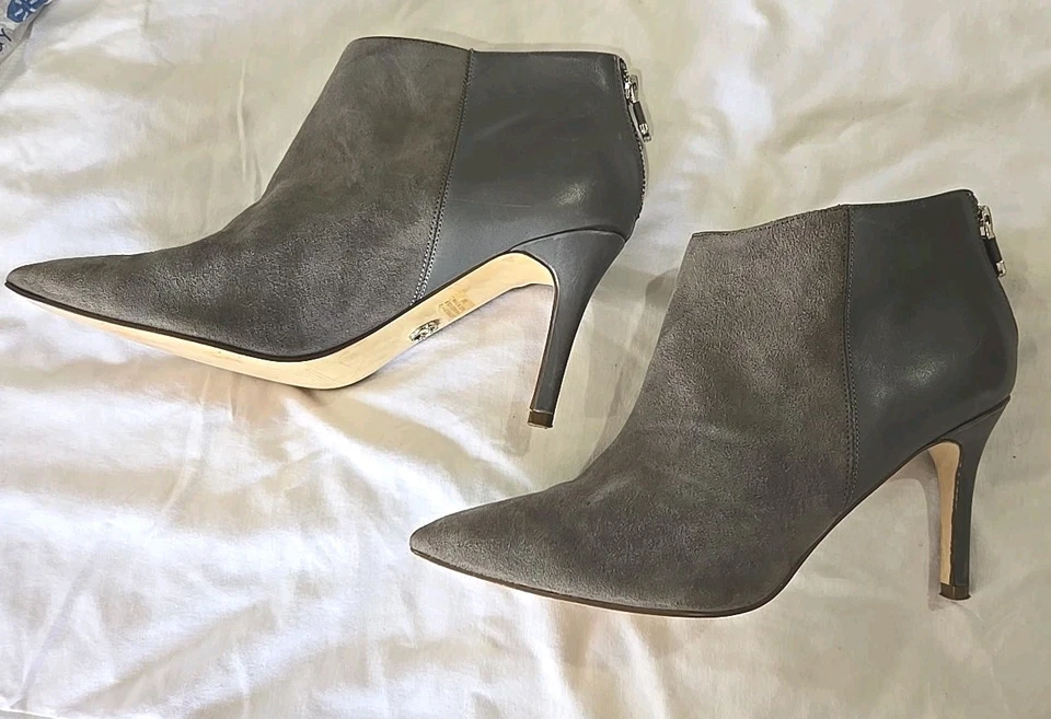 C. WONDER WOMEN'S GRAY LEATHER SUADE HIGH HEEL ZIP UP POINTED TOE ANKLE BOOTS 9 — 第 3/4 张图片