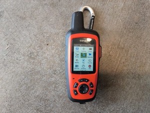 garmin inreach explorer + satellite communicator