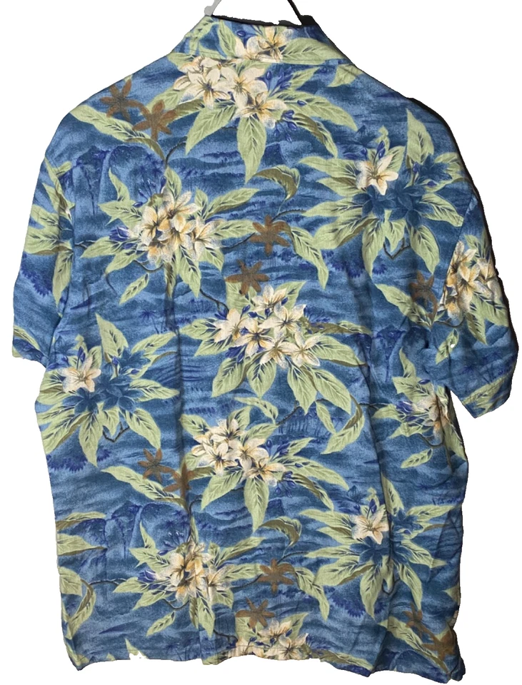 Hugo Boss Hawaiian Shirt Mens Large Floral Pattern Made in Italy - Image 2 of 4