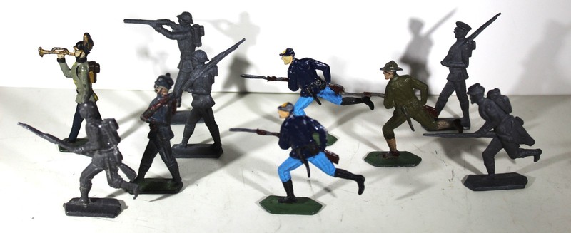 Vintage Lead Toy Soldiers Lot, Homecast? Semi-round castings, 2 1/2 inch tall.