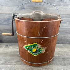 White Mountain Ice Cream Freezer VTG Wooden Bucket Cast Iron Manual Hand Crank