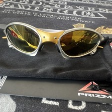 Oakley Men s Wrap Sunglasses Silver Metal Fra...