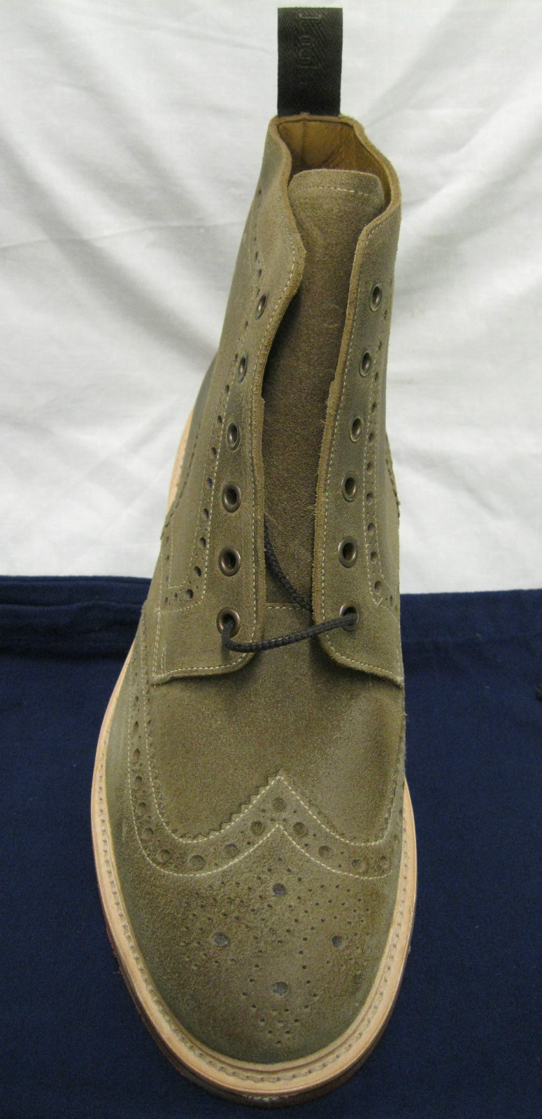 Picture 2 of 4