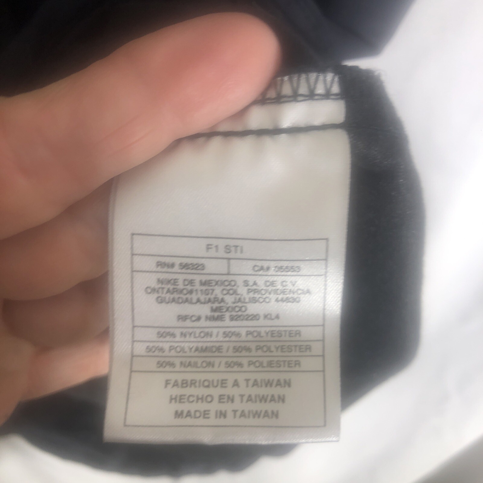 NIKE SOFTSHELL RUNNING VEST LIGHTWEIGHT FULL ZIP … - image 12