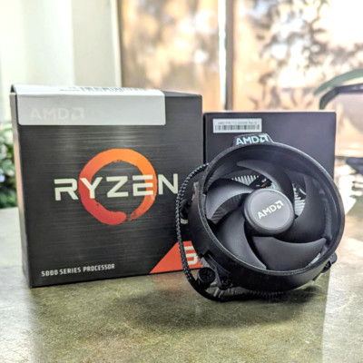 AMD Wraith AM4 Cooler for Ryzen 7 5000 Series Brand New in Box 5600x 5700x