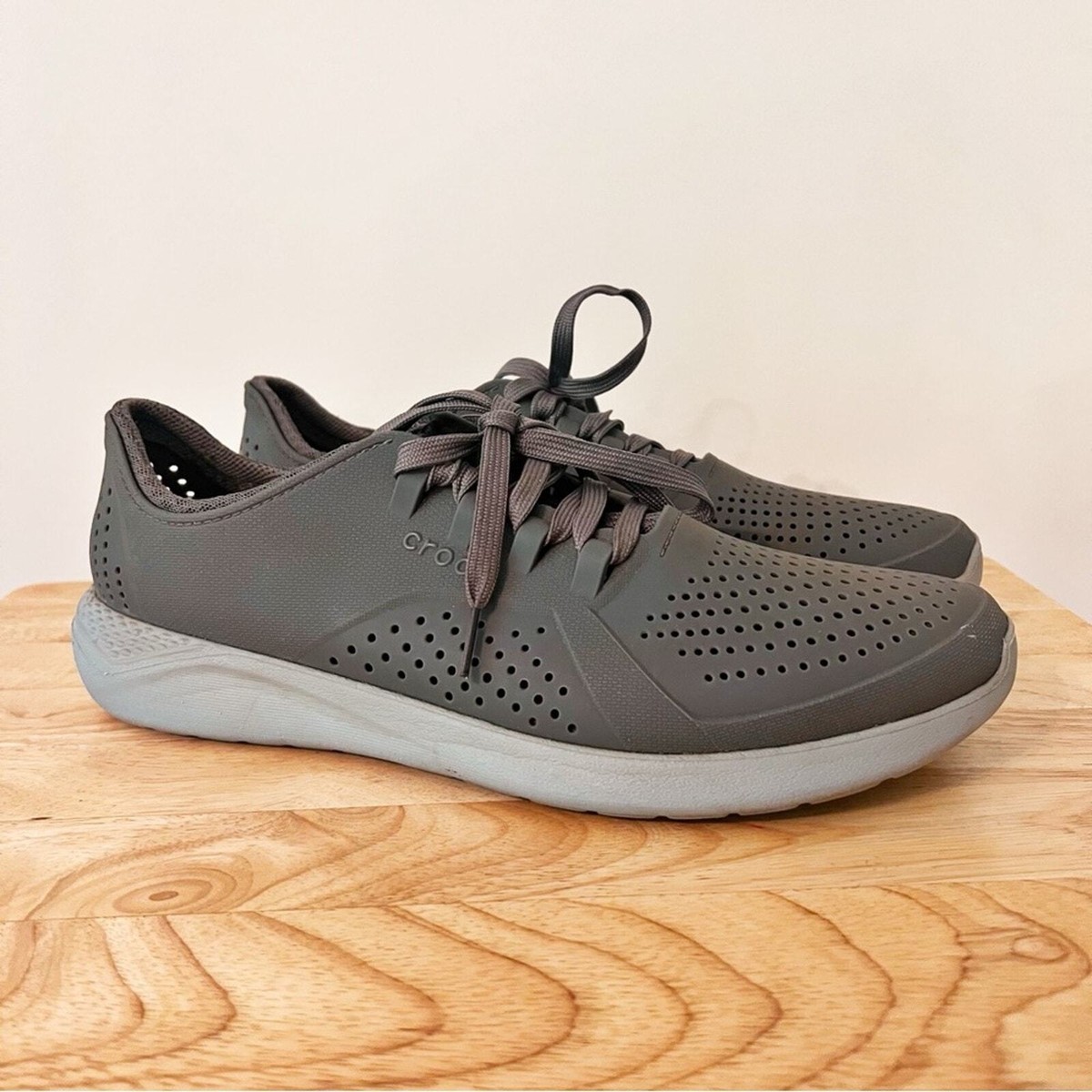 Crocs Sneaker Men's 12 LiteRide Pacer Lace Up Shoes Gray Vented