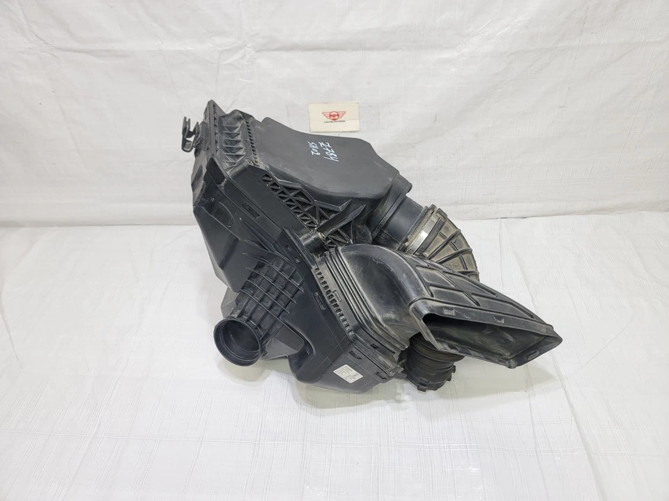 2009-2016 Audi A4 Air Intake Cleaner Box Housing OEM 8K0-133-837-BJ - Изображение 2 из 4