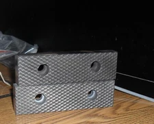 Wilton Vise Jaws 500S,   5"W X 1 1/4"H X 5/8"T SERRATED 2905020 STYLE