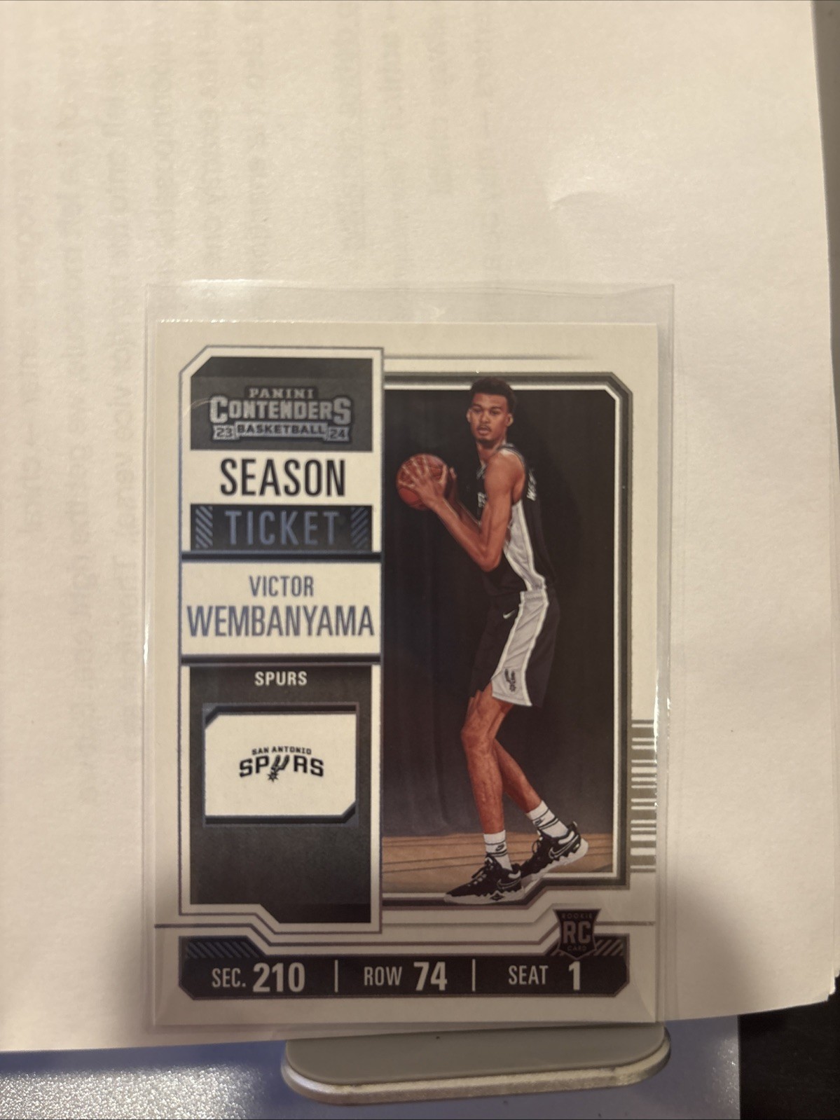 2023-24 Panini Contenders - Season Ticket Victor Wembanyama #11 Retail (RC)