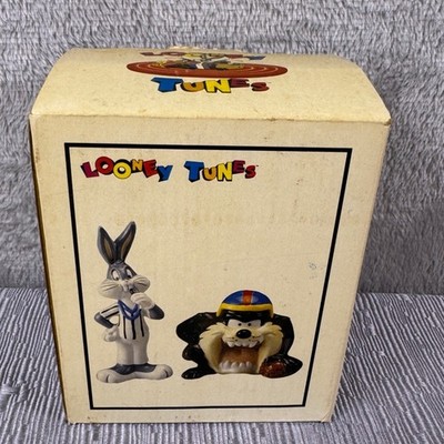 Vintage Looney Tunes Bugs Bunny Taz Football Salt Pepper Shakers CIC 6203 NIB