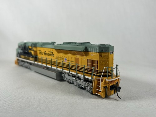 HO MTH DCC Equipaggiato Rio Grande Heritage SD70ACe #1989 Accoppiatori Kadee - Foto 8 di 9