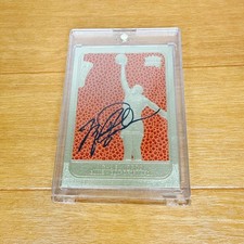 Michael Jordan 1996-97 Fleer Gold Autographed Card Rookie 23KT Rare Collectible. rookie card picture