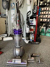 Dyson VACUUM CINETIC BIG BALL Upright Animal PURPLE Bagless