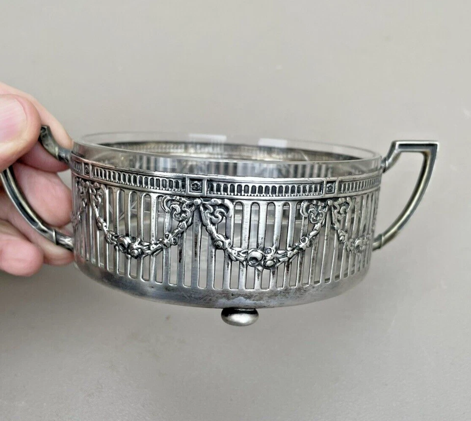 Petit centre de table cristal taillé et monture en argent 800. - Photo 4/4