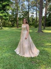 Nude/Gold sparkly Morilee formal dress w/ pockets- 14 altered to 10/12