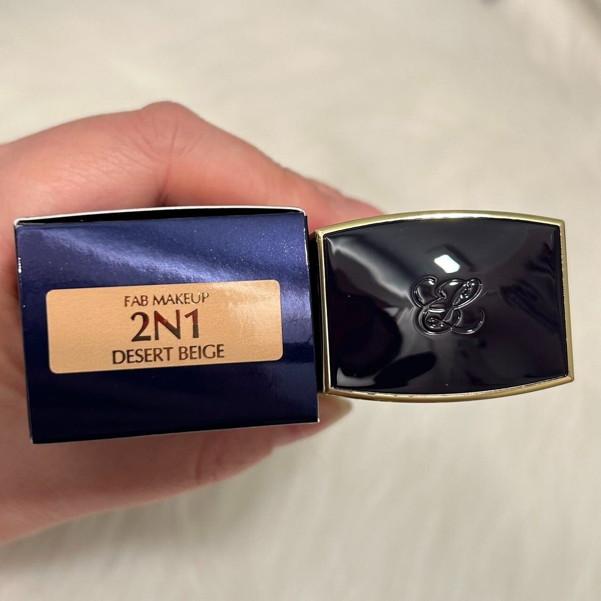 New Estee Lauder Futurist Aqua Brilliance Makeup SPF20 2N1 Desert