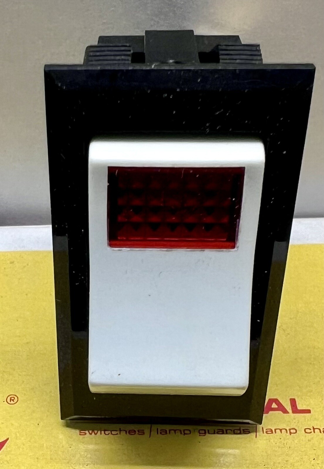 McGill Illuminated On/Off 3 Prong Rocker Switch 0851-1301 New Old Stock Open Box