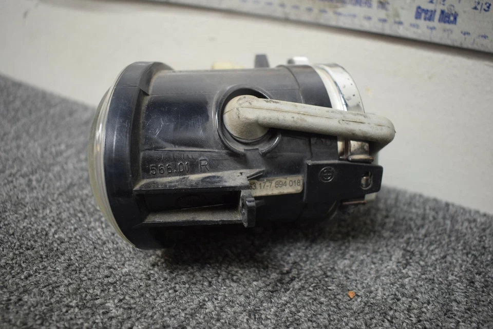 BMW M5 2001-2003 luz antiniebla OEM de fábrica Foto 3 de 4