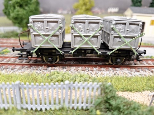 Rivarossi 2407 Carro Pianale a 2 assi tipo Ekrt con 3 contenitori di DB Scala H0 | Zustand: Usato