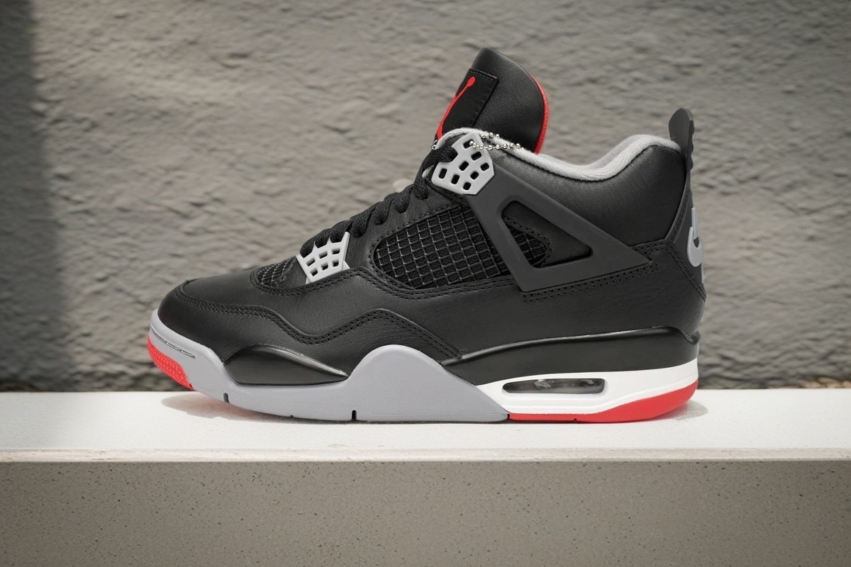 2019 NIKE AIR JORDAN 4 RETRO BRED US9 新品 2019 NIKE AIR JORDAN 4 RETRO BRED US9 新品