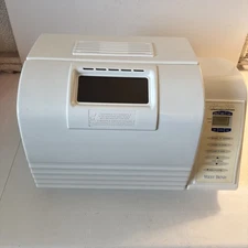West Bend Automatic Bread Maker Bakery Style 2LB Double Paddle Model 41085 