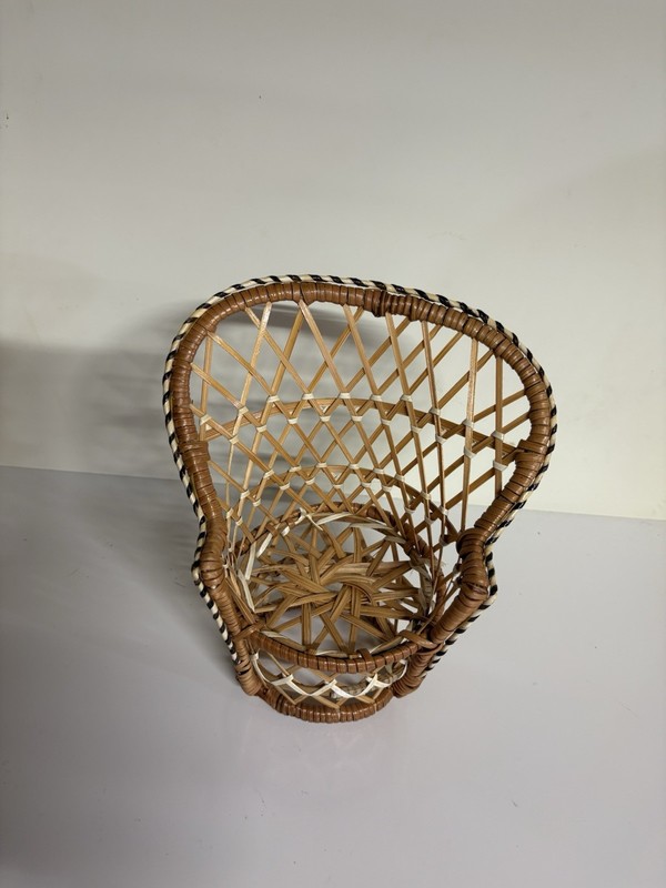 Vintage Mini Peacock Wicker Rattan Chair Plant Stand approximately 7 Inches