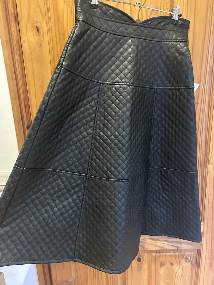Falda midi acolchada de cuero sintético Topshop talla UK 10 nueva con etiquetas Foto 2 de 4