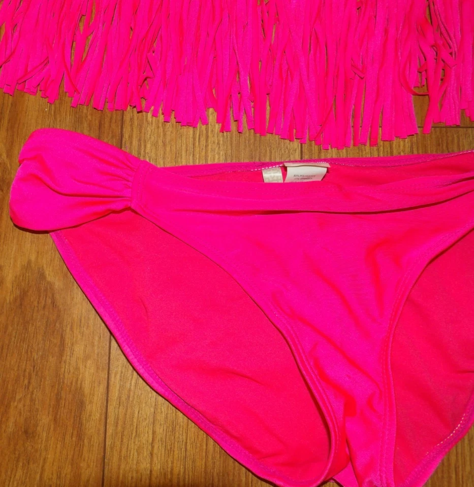 BIKINI GIANNI BIANNI ROSA CALIENTE 2 PIEZAS TALLA GRANDE-SIN TIRANTES FLECOS LARGOS EN PARTE SUPERIOR FORRADA Foto 2 de 4