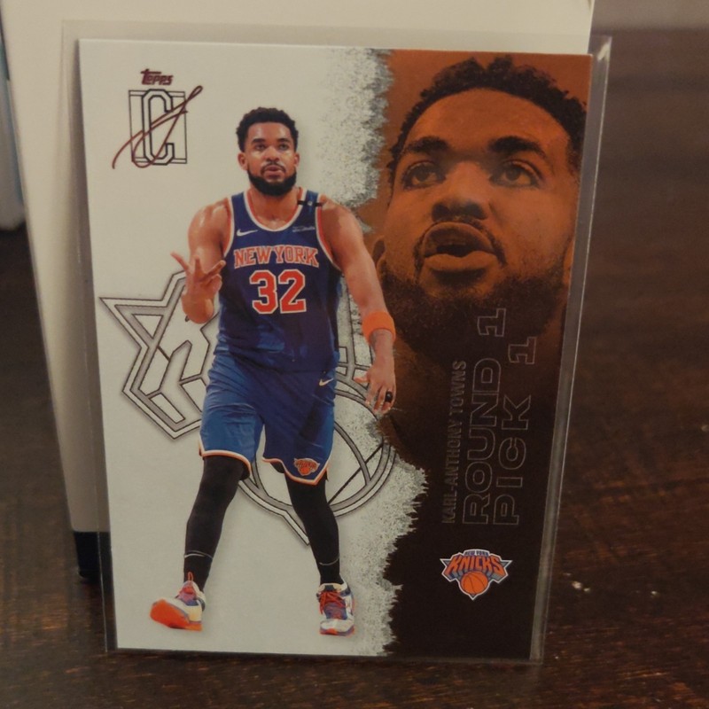 Topps 2024-25 Signature Class Karl-Anthony Towns Rookie #63 Knicks NBA