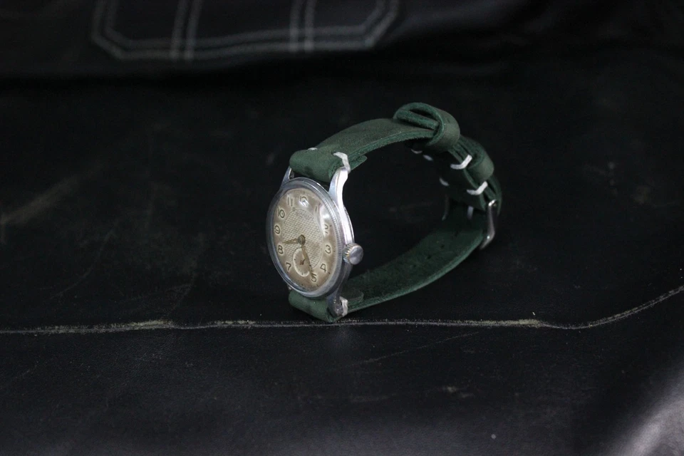 Reloj pulsera soviético vintage Vostok 2603 ChChZ 1957 correa de cuero urss Wostok Foto 2 de 4