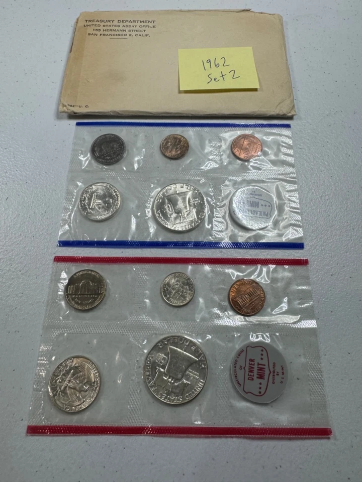 (1) 1962  US MINT SILVER P & D Set,  in all OGP,   w/ 90%  SILVER COINS,   SET 2 - Image 4 of 4