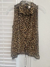 H&M divided size 10 shirt