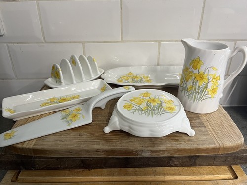 Breakfast Set Beautiful Country Garden. Hand Painted In Wales - Bild 3 von 8