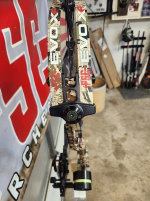 PSE EVO XF 33 70LB RH HHA KINGPIN QAD HDX Bow Is Not Registered 