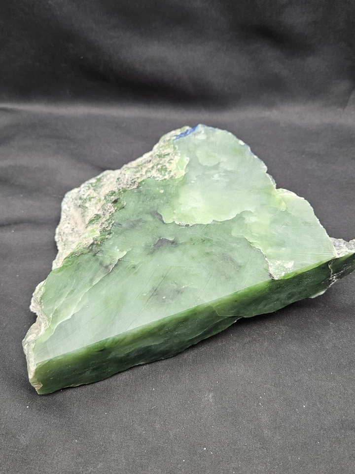 Jade verde manzana siberiano áspero, 2 libras 12 oz Foto 4 de 4