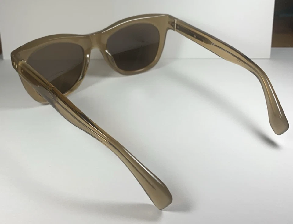 Gafas de sol Betty vintage marrón lechoso retro RARAS con estuche tela regalo de Navidad Foto 4 de 4