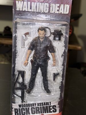 MCFARLANE TOYS THE WALKING DEAD TV SERIES 7: WOODBURY ASSAULT RICK
