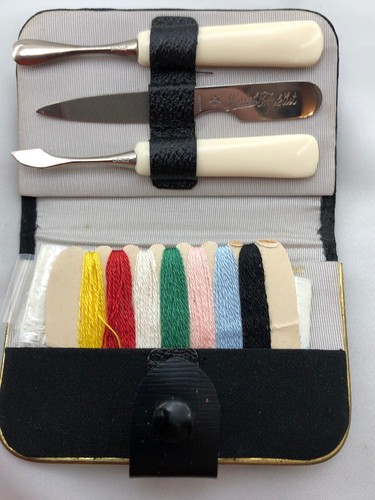 Western Germany Pocket Sewing kit Mini Special Triple Thread Bonnet - Picture 11 of 12