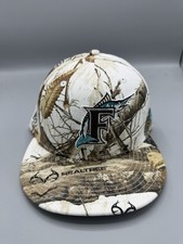 Gorra ajustada Miami (Florida) Marlins NEW ERA 59FIFTY WHITE REALTREE