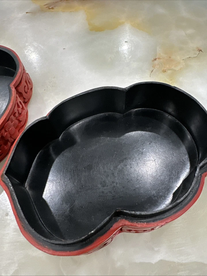 Антикварная китайская деревянная красная лакированная круглая коробка с резными цветами из киновари - Изображение 4 из 4