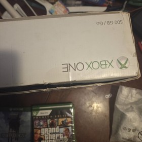Xbox One S 500GB White Console Bundle Madden 18 Box 2 Controllers Kinect 5 Games