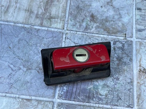 VW POLO 6N2 Heckklappenschloss 1.60 Petrol 1995 34015575