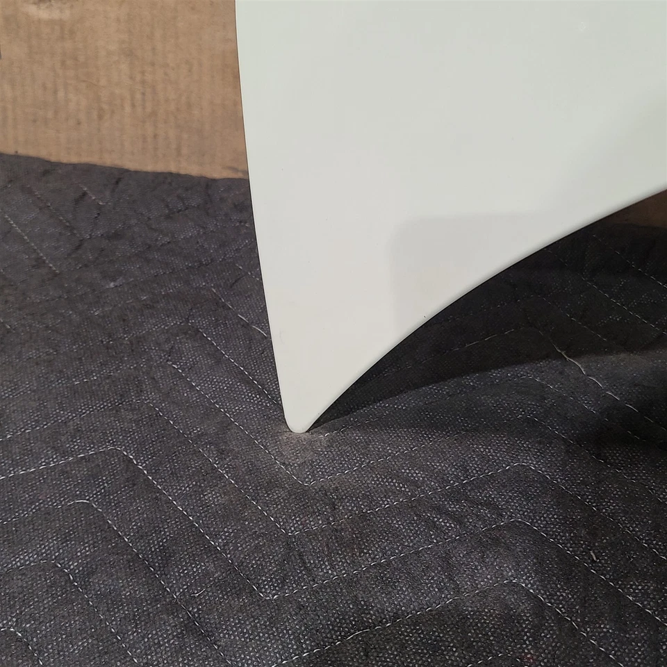 Капот 06–08 Mazda Miata MX-5 AA7401 - Изображение 3 из 4