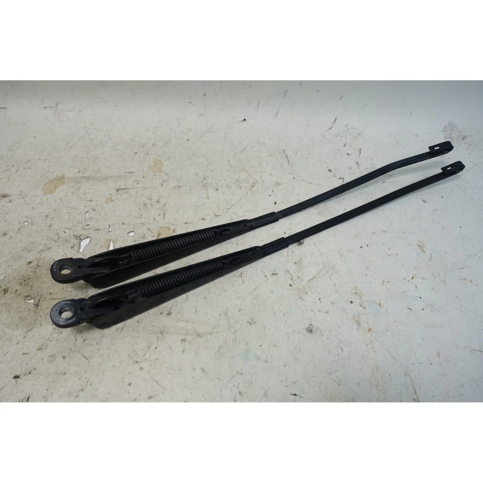 Par de brazos limpiaparabrisas de metal izquierdo derecho de fábrica BMW E30 serie 3 Bosch 1984-1993 Foto 4 de 4